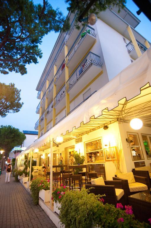 Hotel Roma 3*